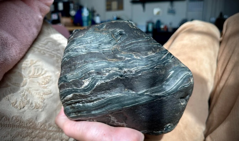 polished gneiss