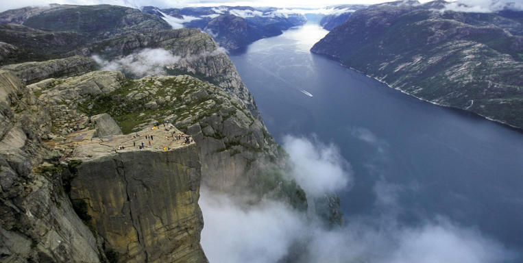 The Most Popular Natural Attractions in Norway