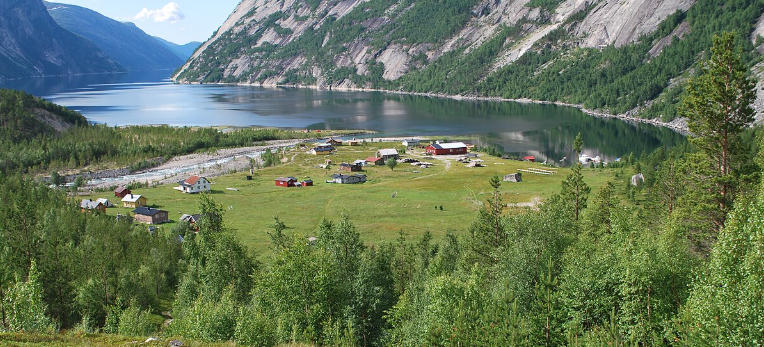 How Norway’s Natural Features Influence Local Traditions