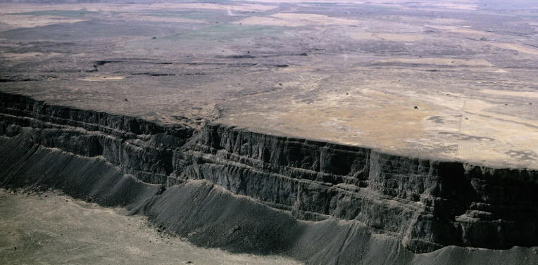 The Evolution of the Western Plateau