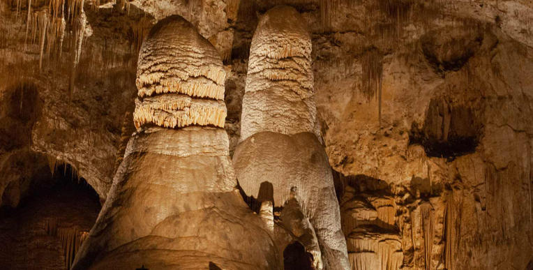 The Limestone Formations of Carlsbad Caverns